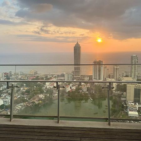 Апартаменты Altair Luxury Colombo By Miracle Экстерьер фото